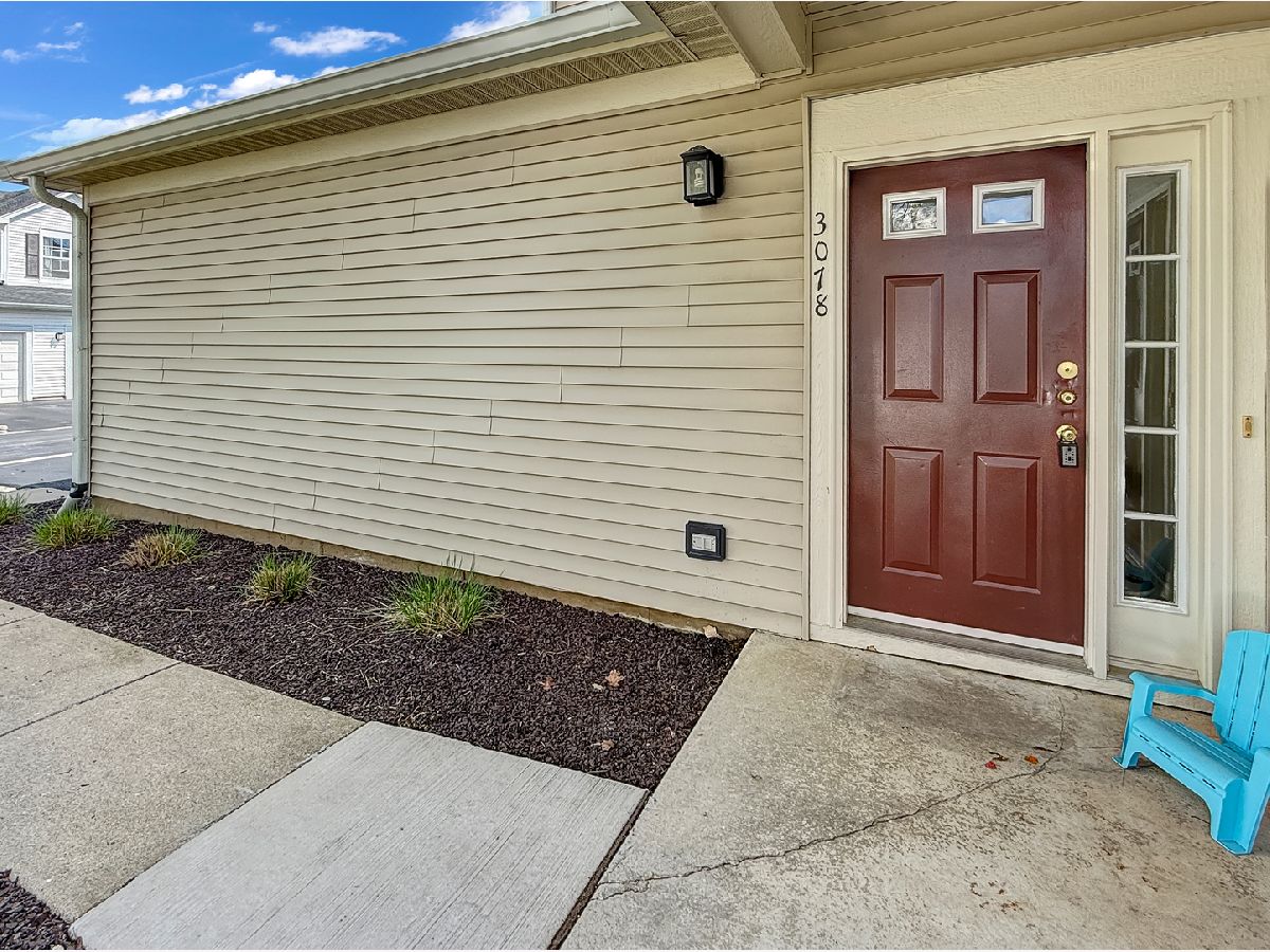  Rented Lindenhurst Illinois, 3078 Falling Waters