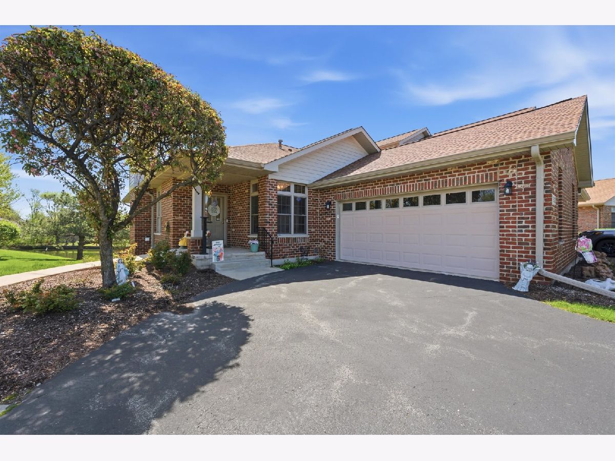  For Sale Palos Heights Illinois, 6093 Princeton Lane