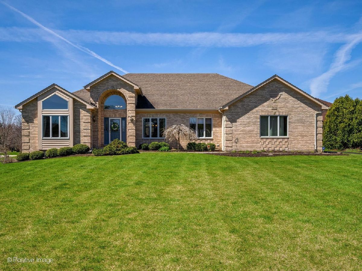  For Sale Lakewood Illinois, 7819 Loch Glen Drive