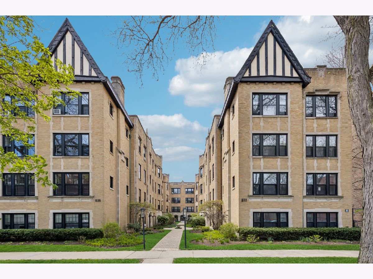  For Rent Evanston Illinois, 832 Michigan