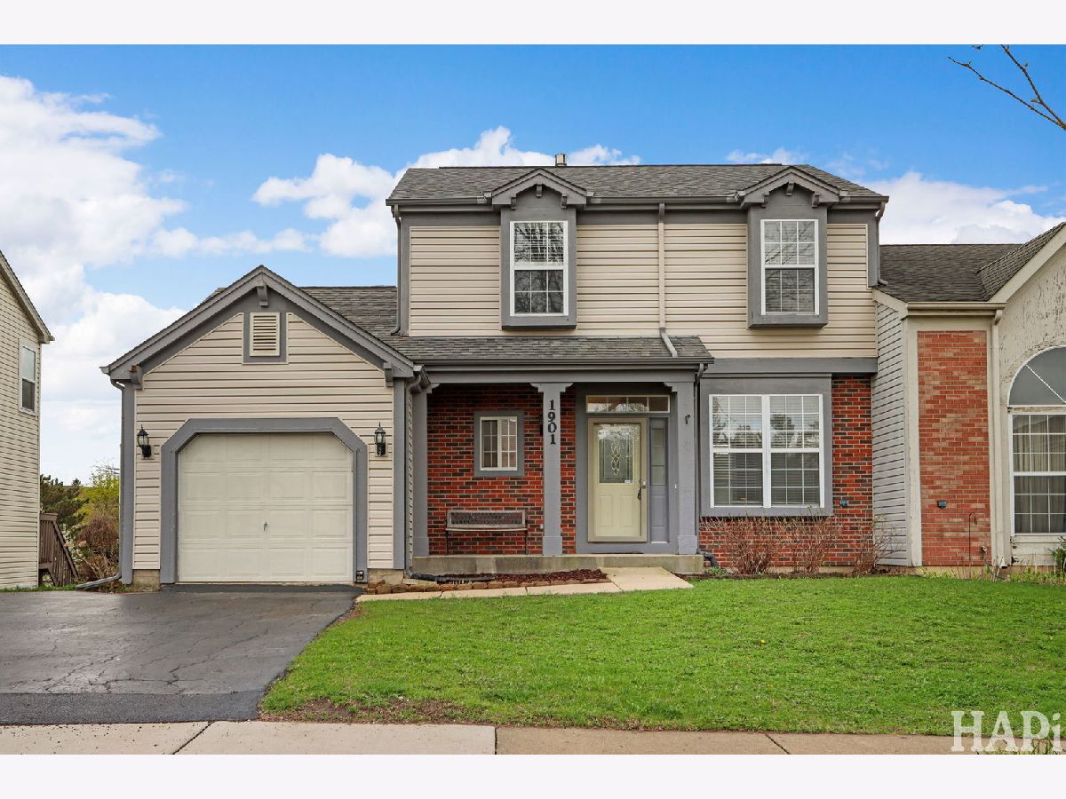  For Sale Mundelein Illinois, 1901 Barnhill Drive