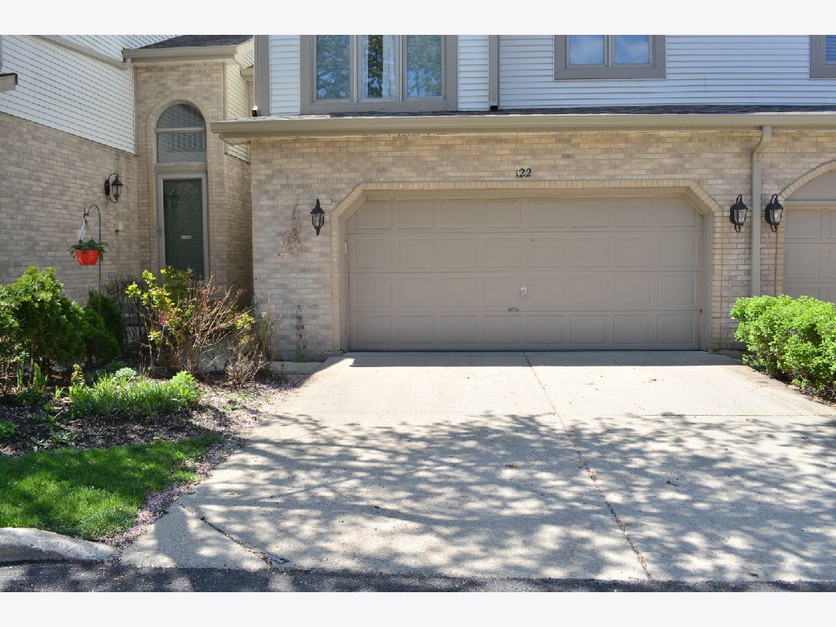  For Sale Itasca Illinois, 122 Schiller Place