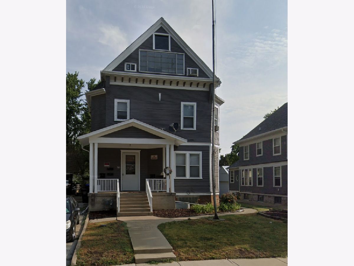  For Sale Bloomington Illinois, 811 Washington Street