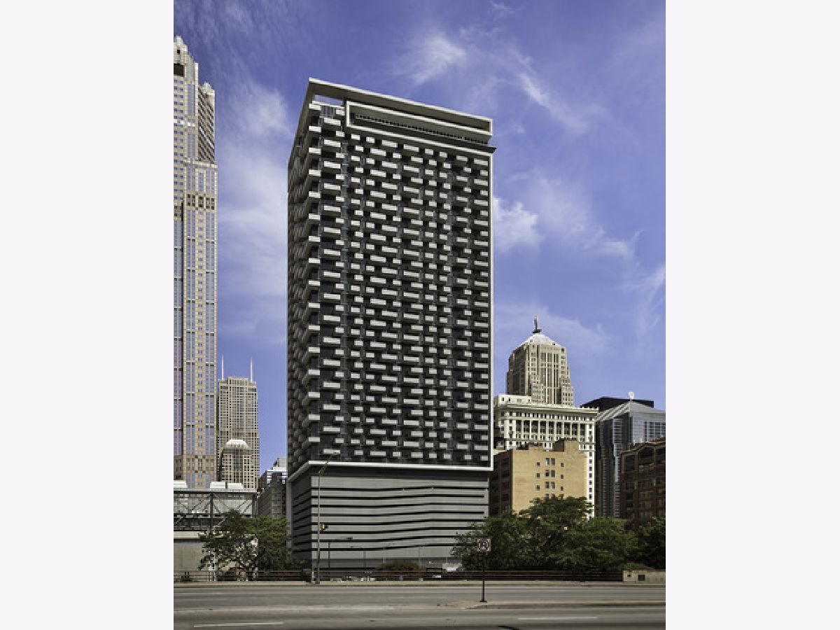  Rented Chicago Illinois, 235 Van Buren