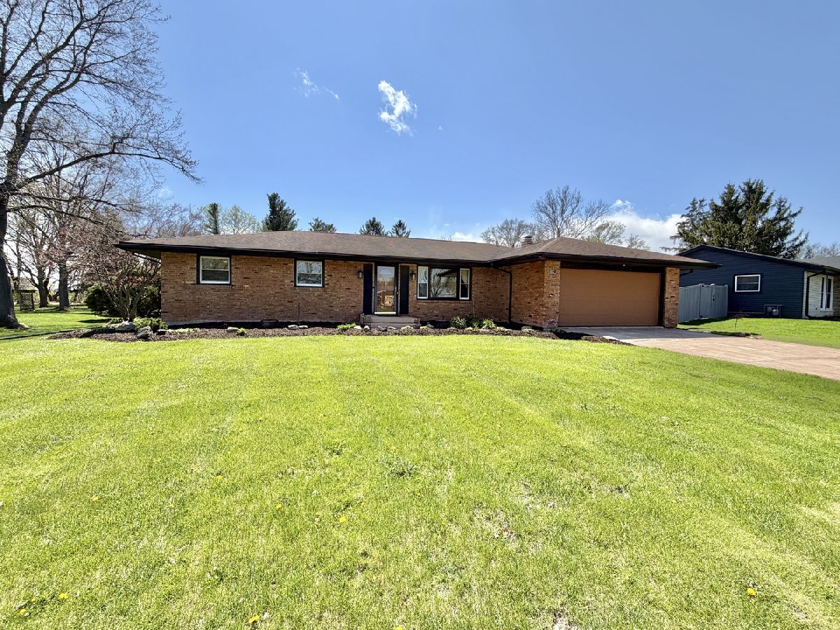  For Sale Rockford Illinois, 6933 Paddock Lane