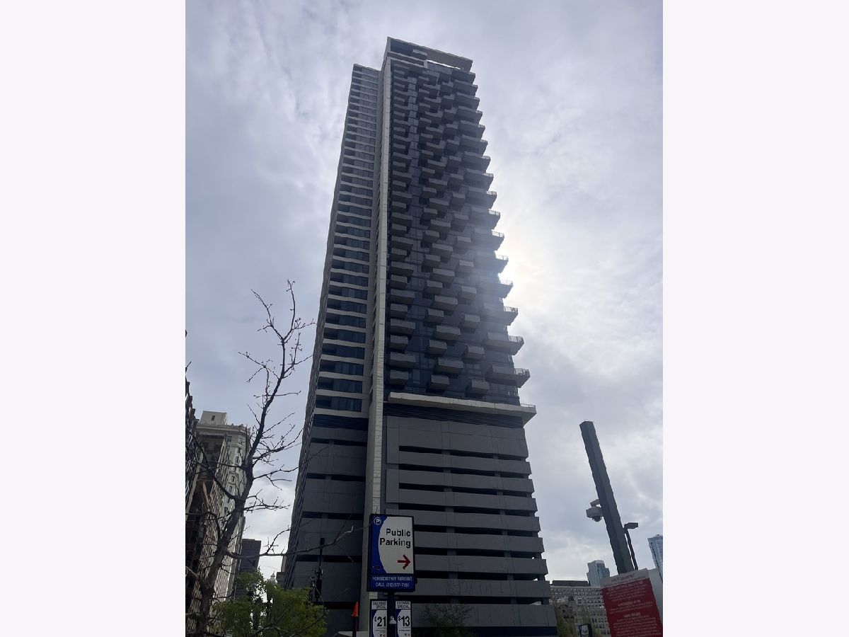  For Rent Chicago Illinois, 235 Van Buren