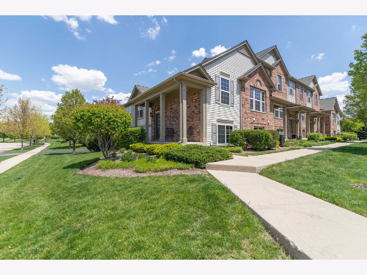 Townhomes & Homes For Rent Prescott Mill Oswego Illinois, 472 Valentine