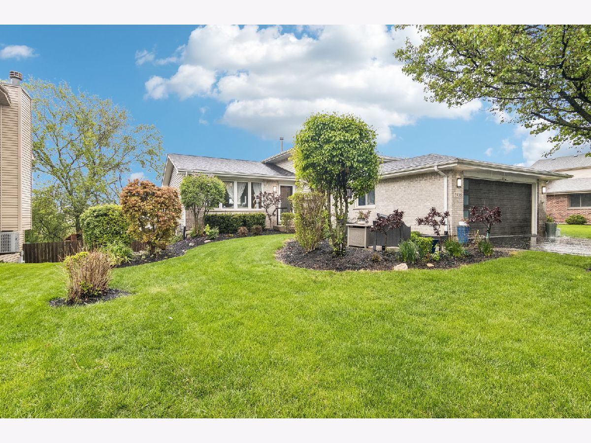  For Sale Joliet Illinois, 2905 Carol Drive