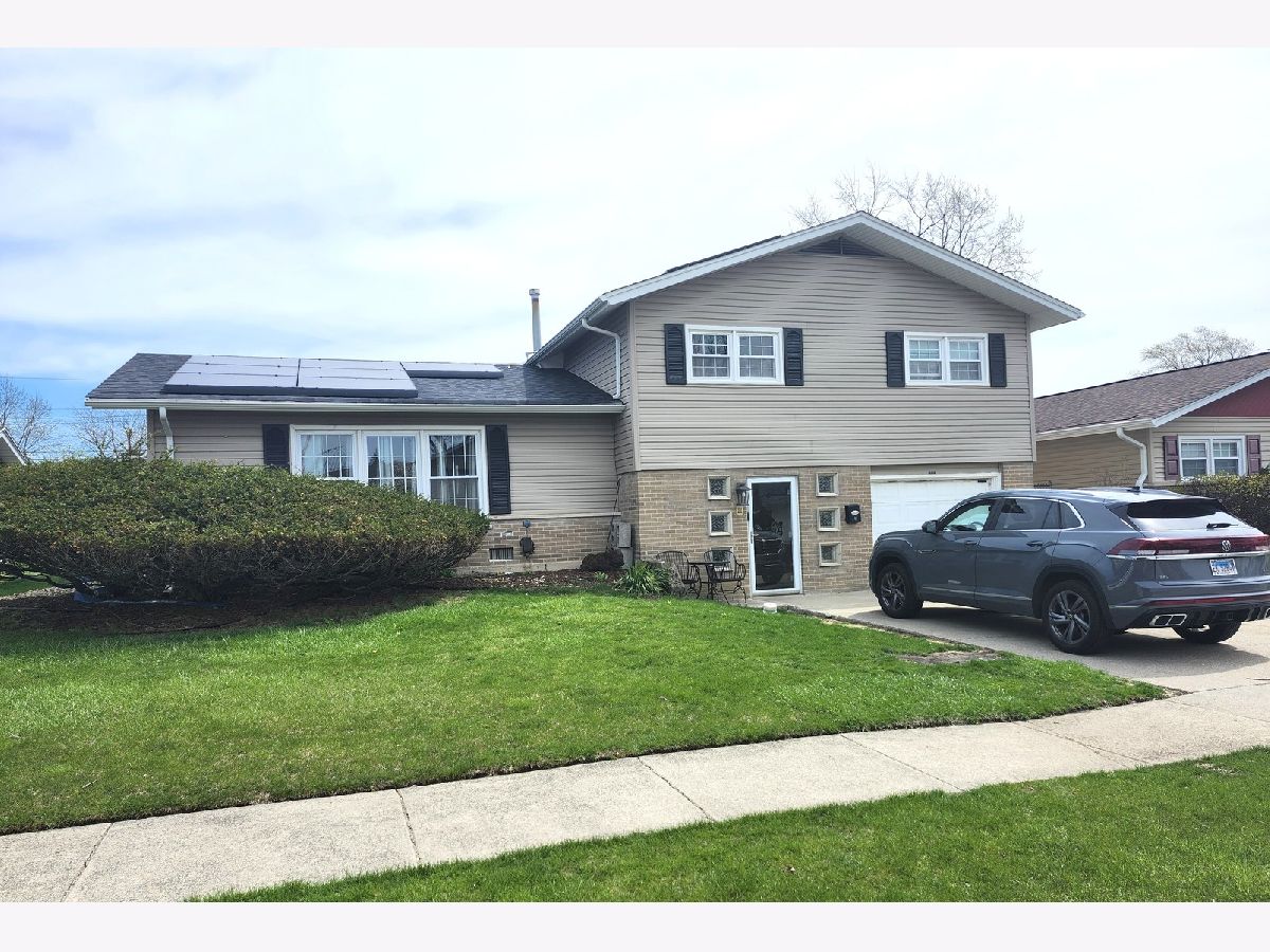  For Sale Oak Forest Illinois, 15201 Geoffrey Road