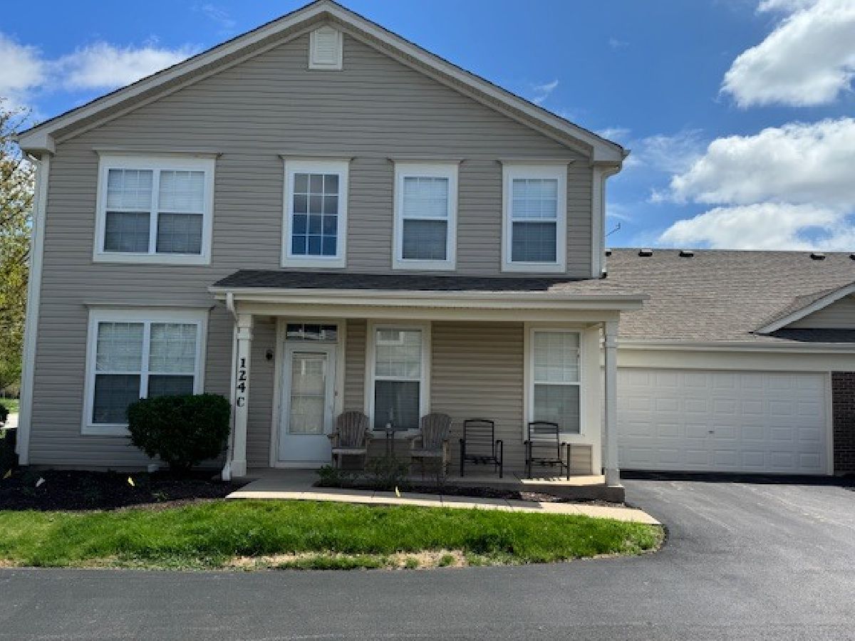  For Sale Sugar Grove Illinois, 124 Park Avenue