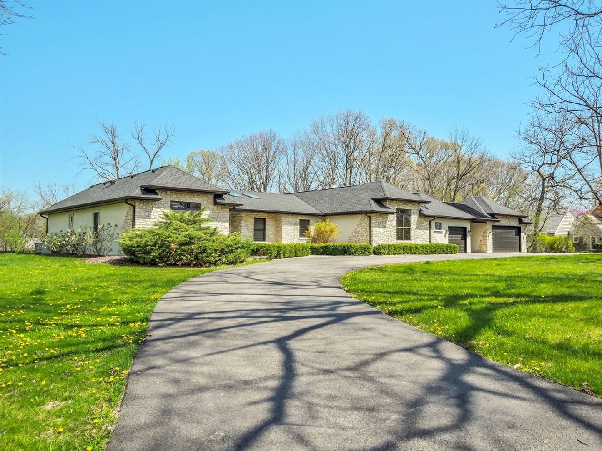 Homes For Sale Mcintosh Inverness Illinois, 2038 Camphill Circle