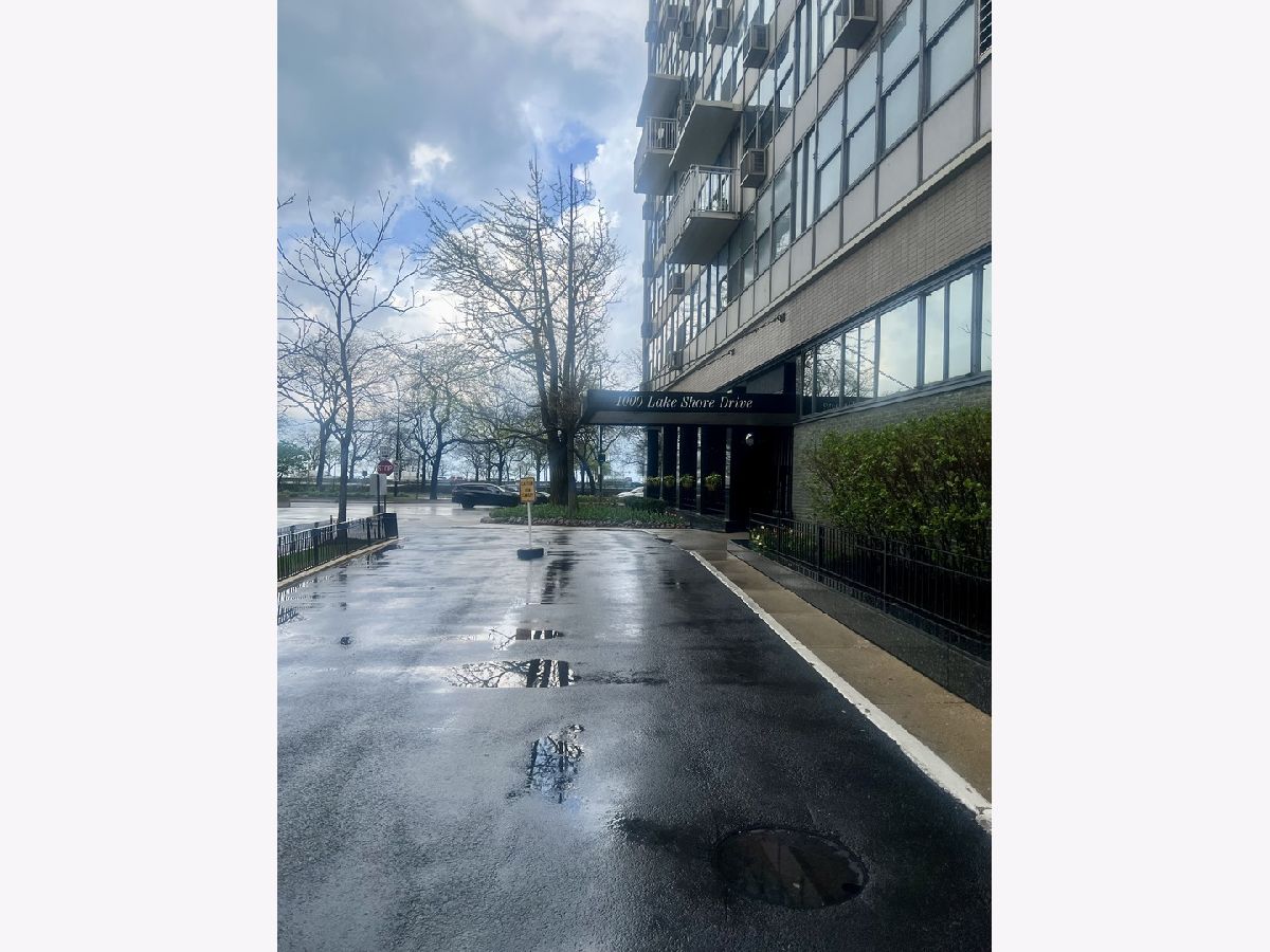 Condominiums For Rent Gold Coast Galleria Chicago Illinois, 1000 Lake Shore