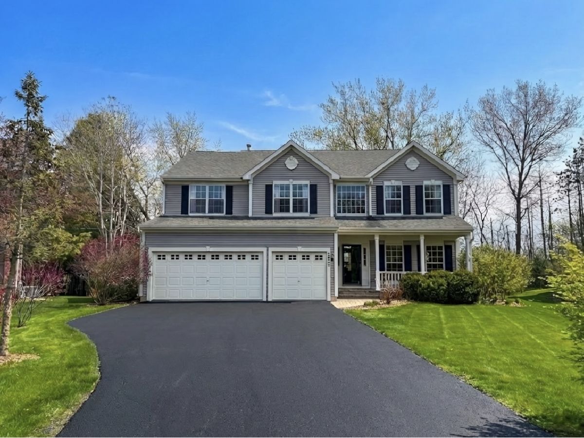  For Sale Lindenhurst Illinois, 2825 Haven Lane