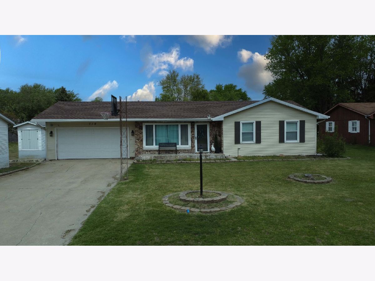 For Sale Watseka Illinois, 714 Rosewood Street