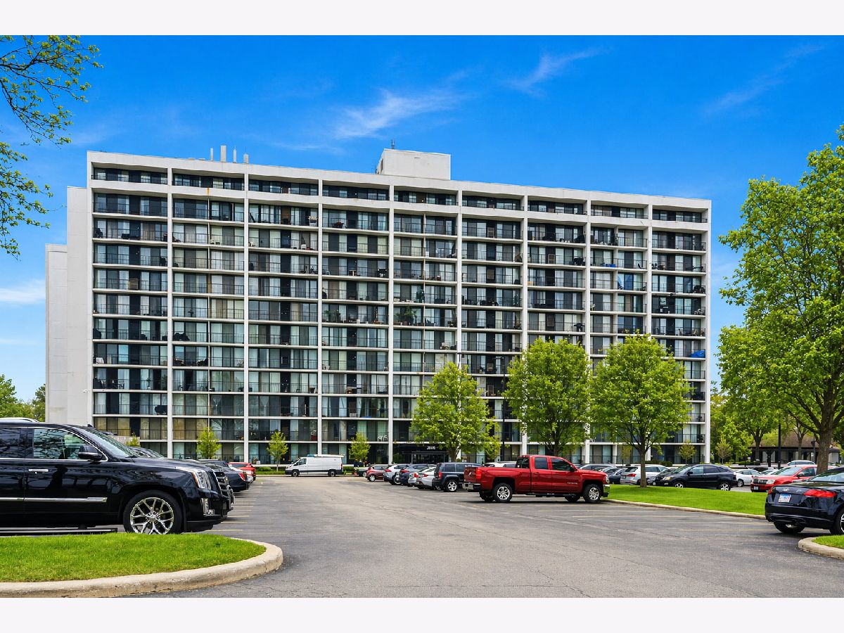  For Sale Lombard Illinois, 2005 Finley Road