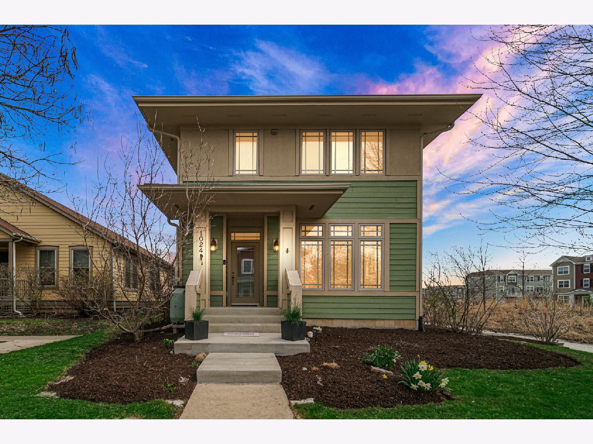  For Sale Grayslake Illinois, 1024 Harris Road