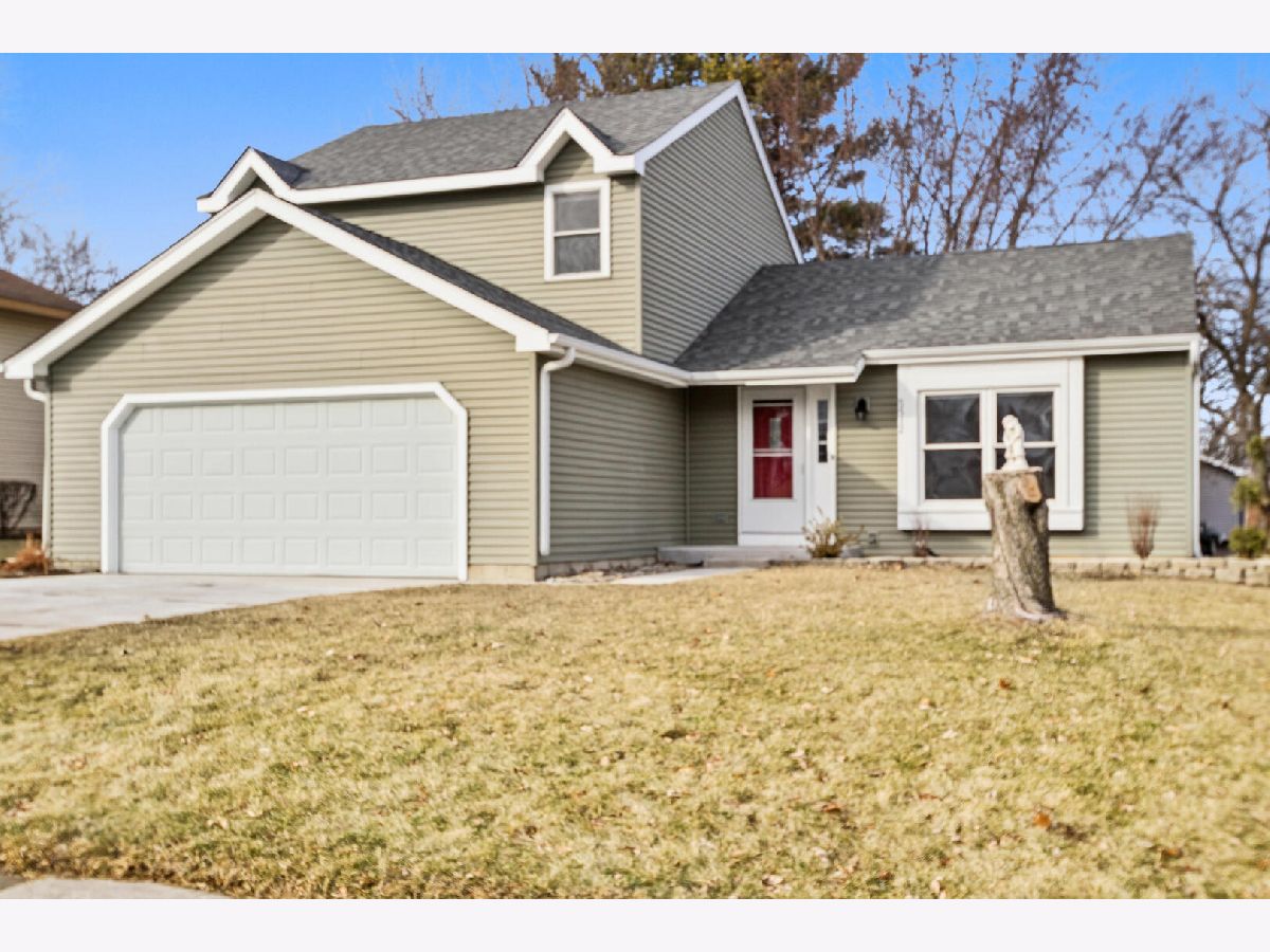  For Sale Mchenry Illinois, 5512 Abbey Drive