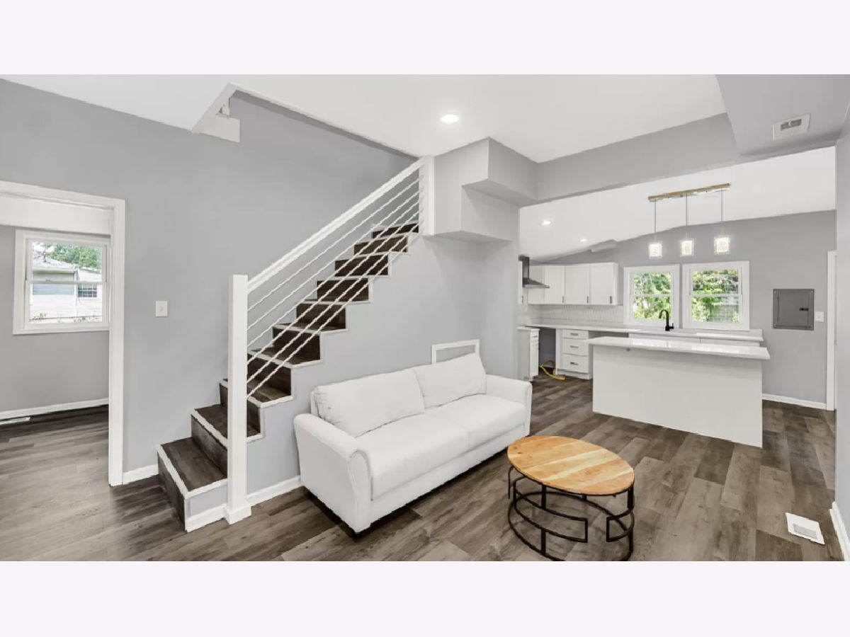  For Sale Phoenix Illinois, 15343 8th Avenue