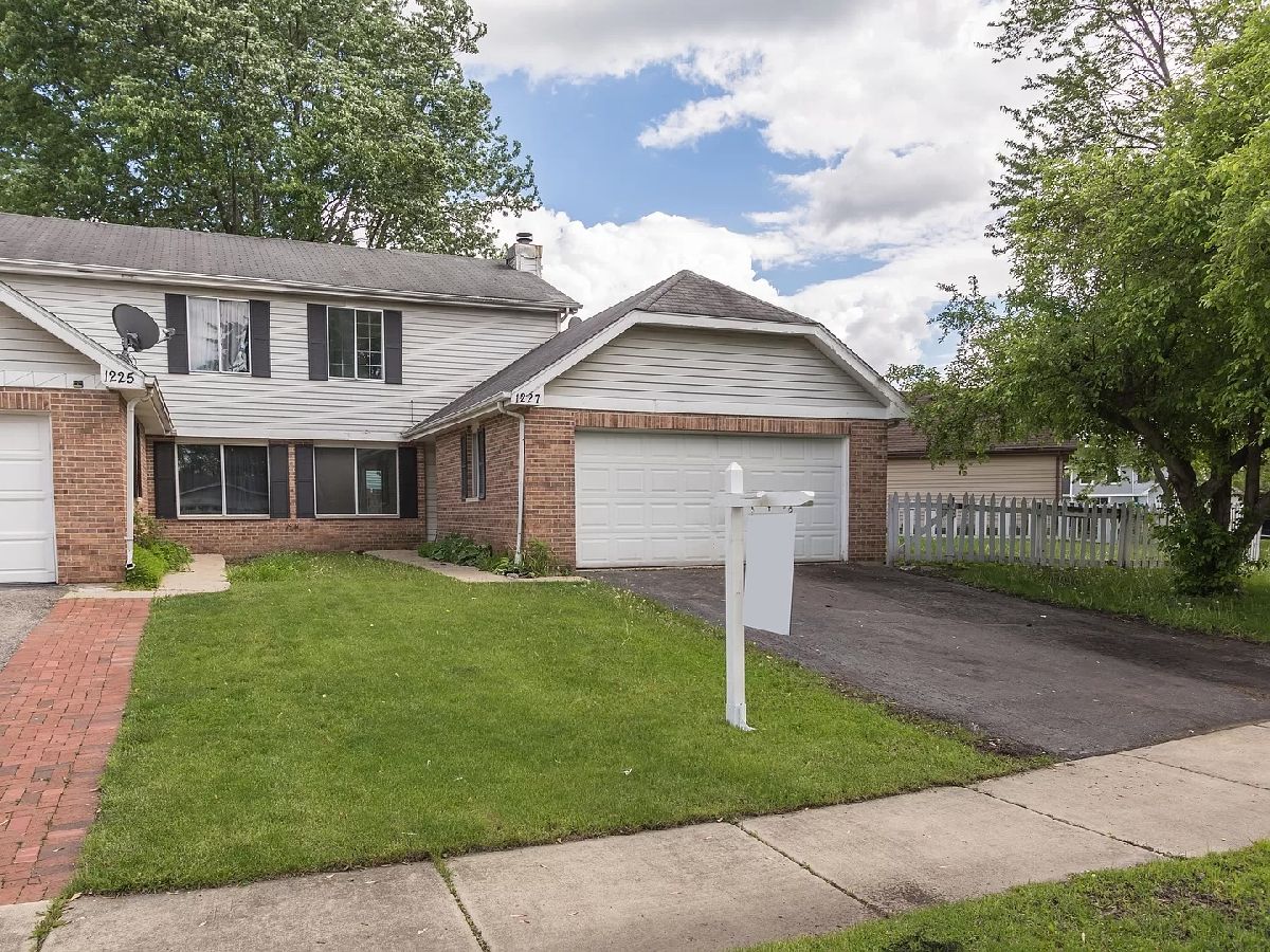  For Rent Aurora Illinois, 1227 Andover