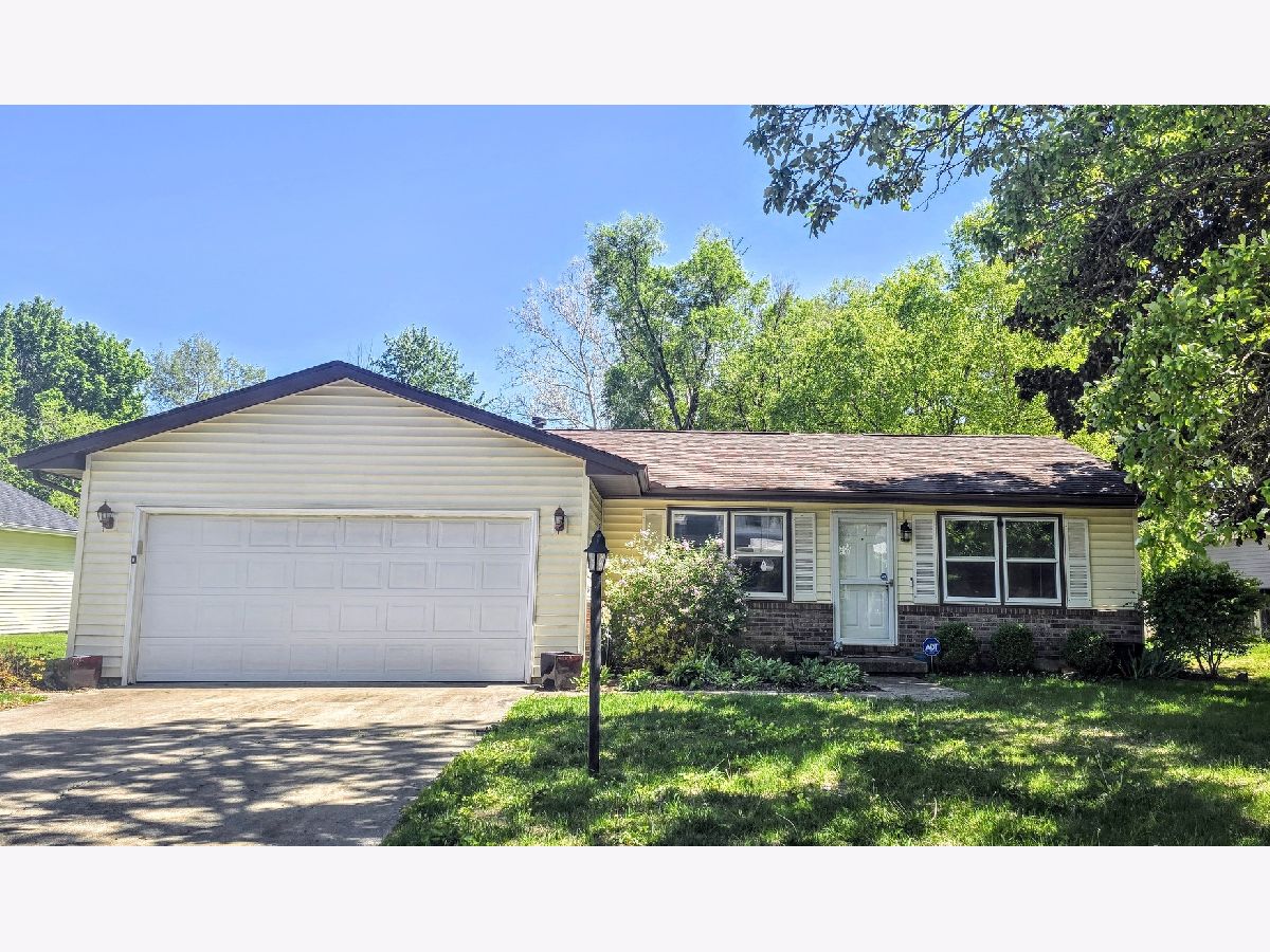 Homes For Sale Stratford Park Champaign Illinois, 2509 Southwood Drive
