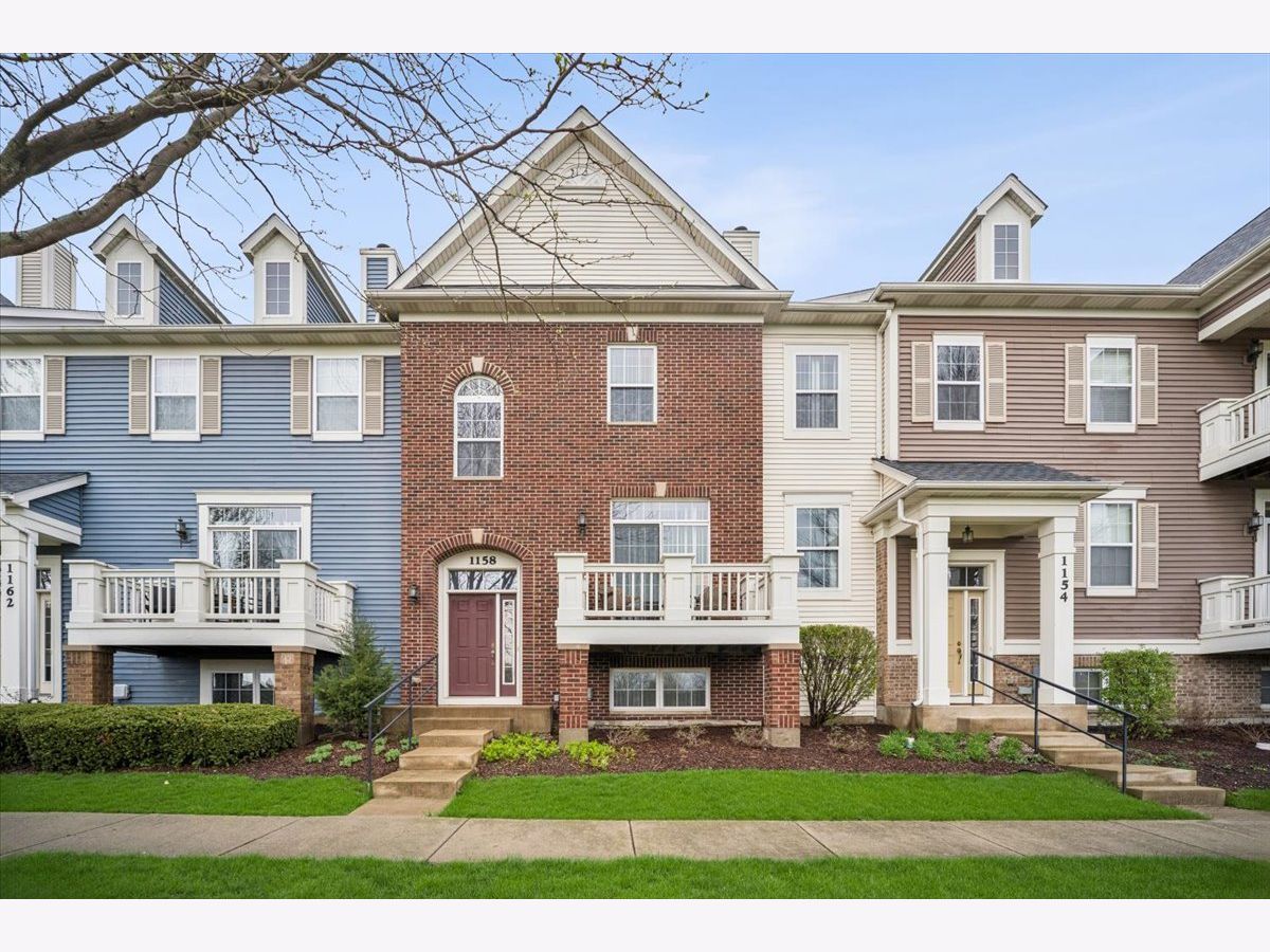  For Sale Carol Stream Illinois, 1158 Orangery Court