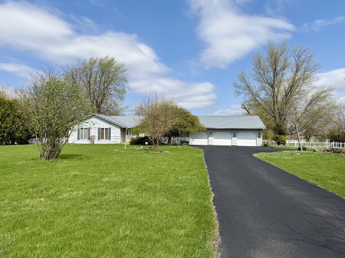  For Sale Sandwich Illinois, 17641 Wagner Road
