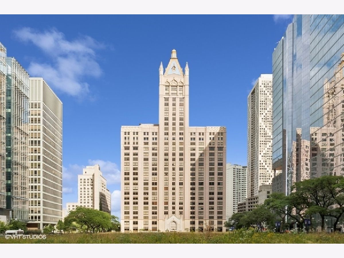  Rented Chicago Illinois, 680 Lake Shore