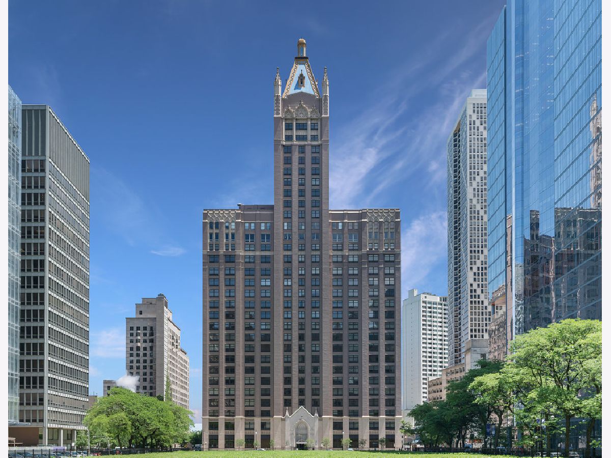  Rented Chicago Illinois, 680 Lake Shore