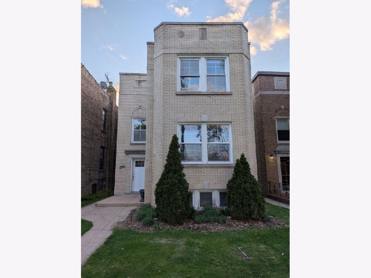  Rented Skokie Illinois, 7910 Karlov