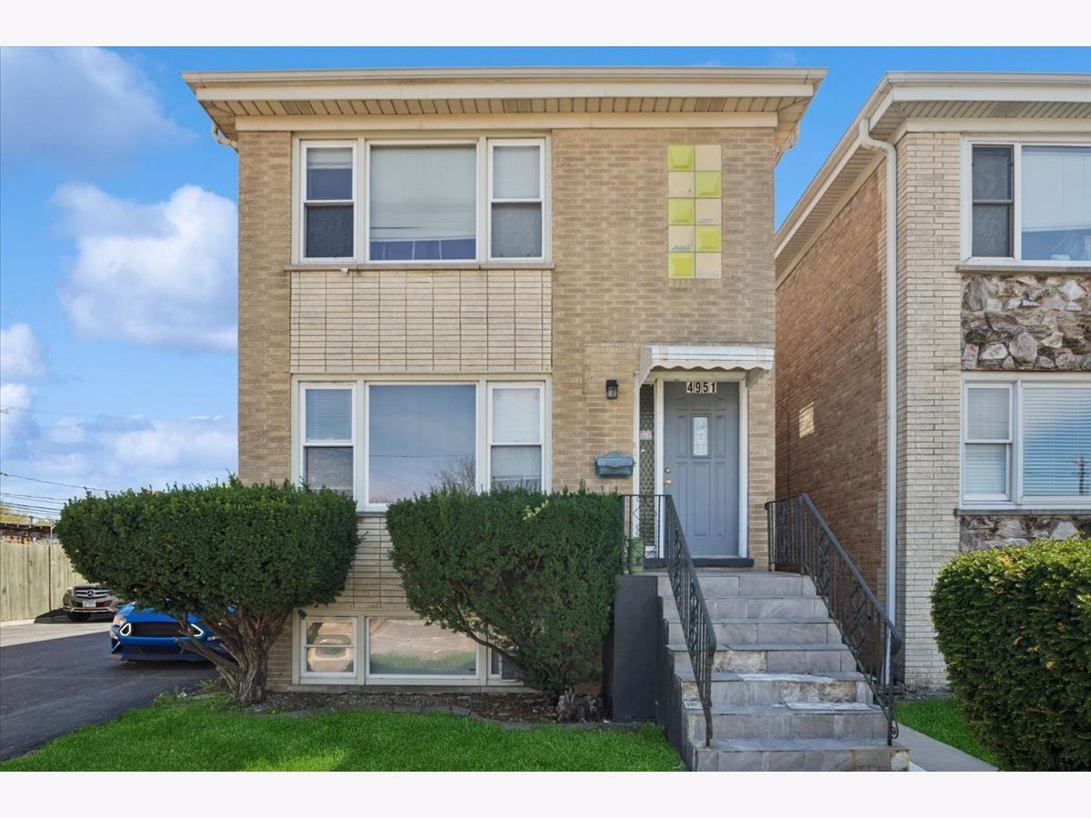  Rented Chicago Illinois, 4951 Foster