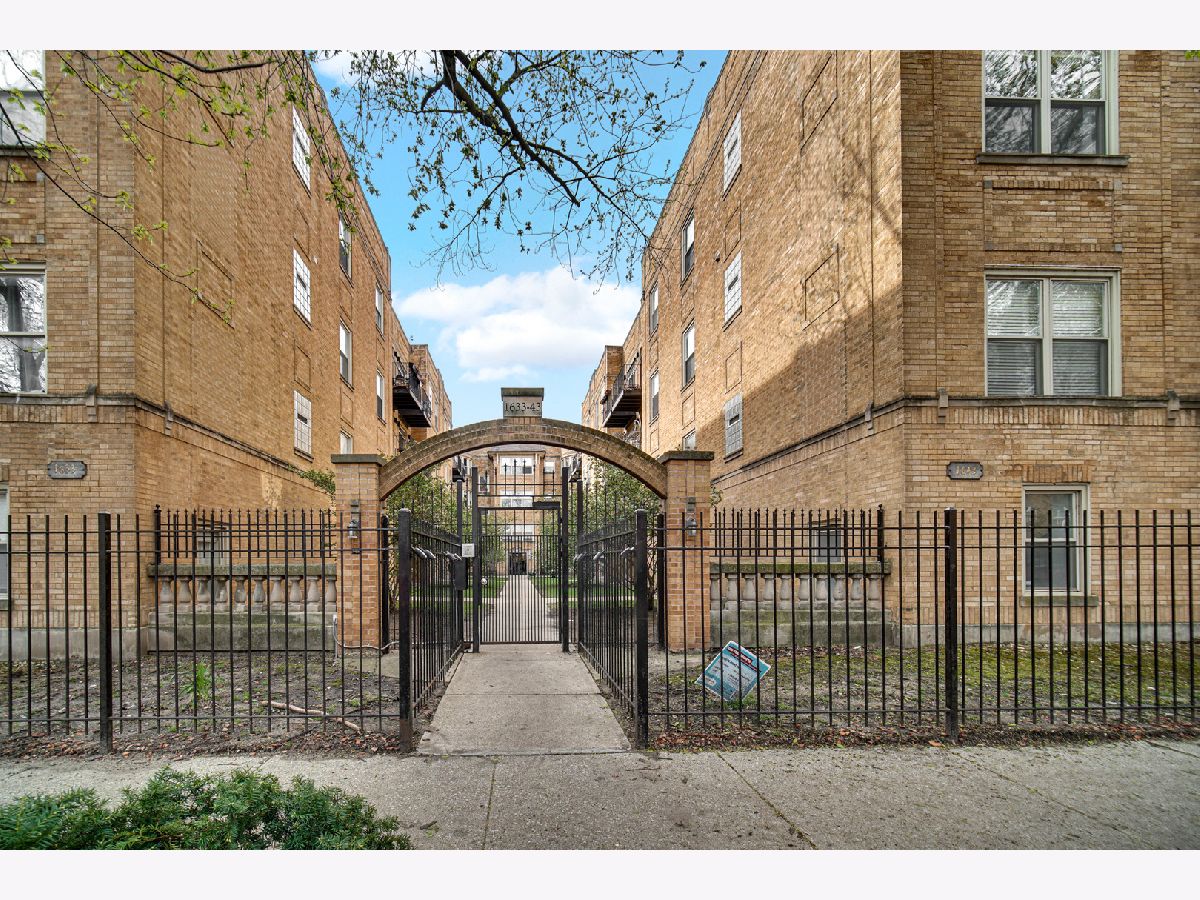  Sold Chicago Illinois, 1643 Farwell