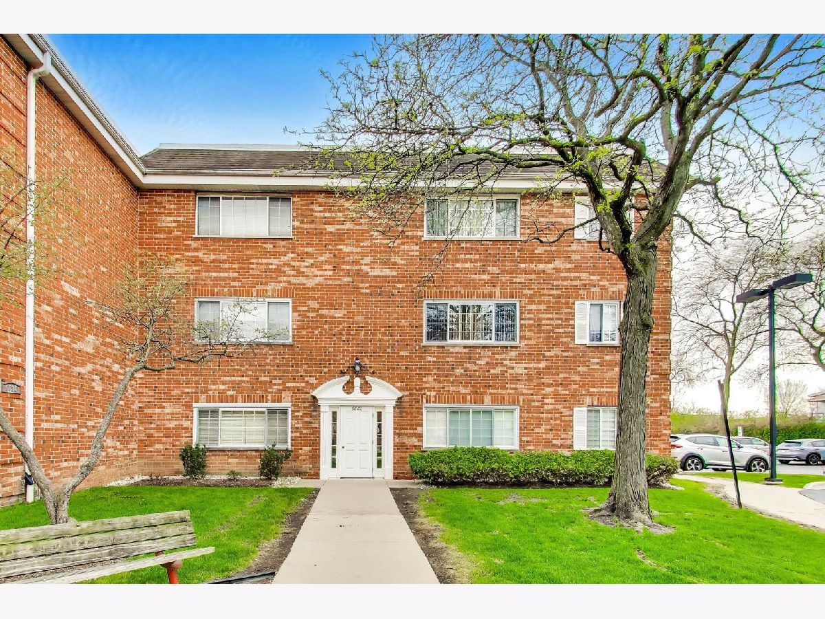  For Rent Niles Illinois, 6882 Touhy