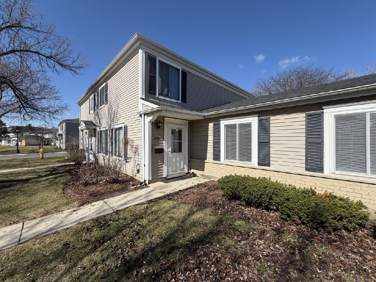  For Rent Prospect Heights Illinois, 1152 Cove