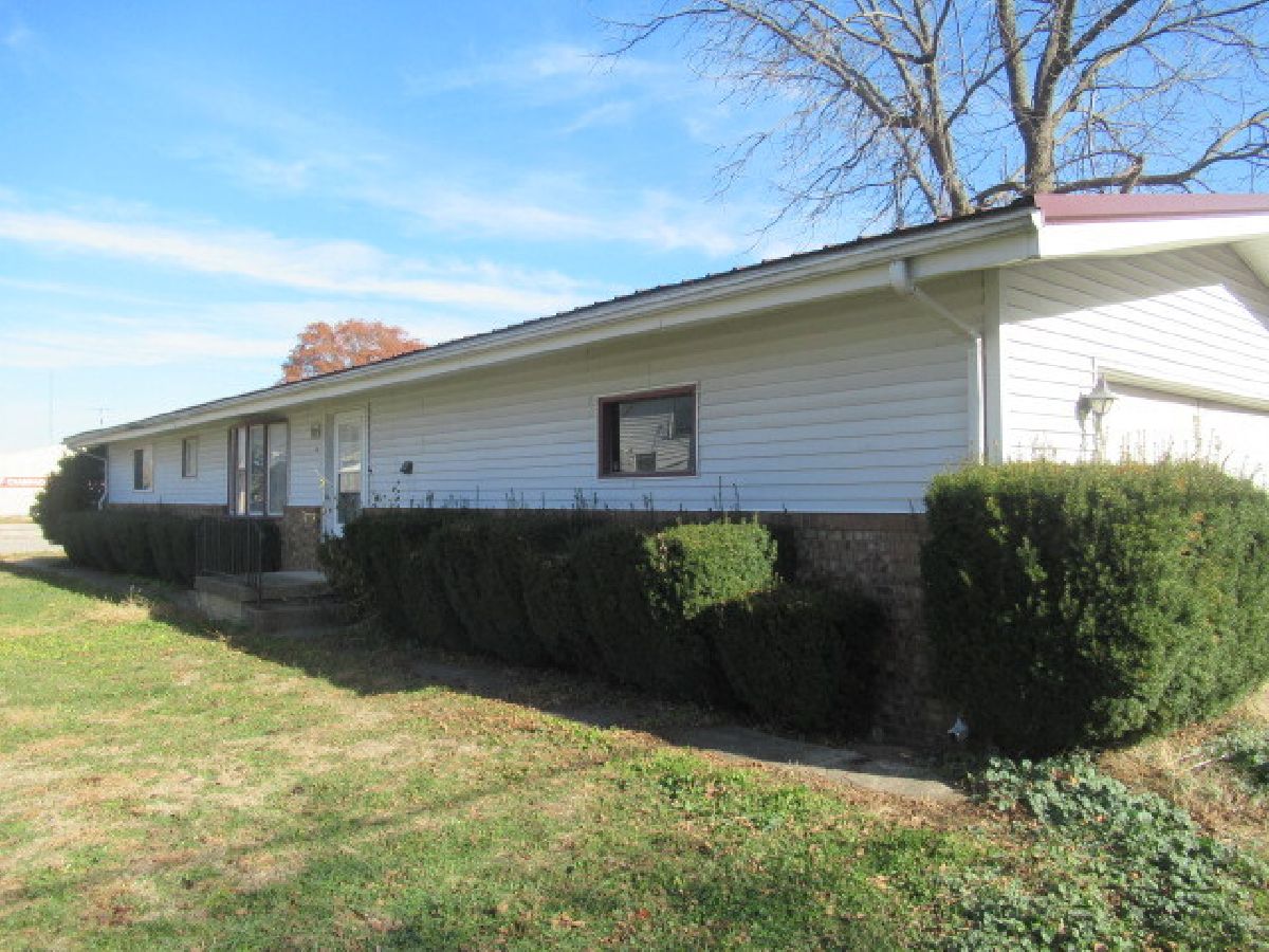  For Sale Ogden Illinois, 106 Lincoln Avenue