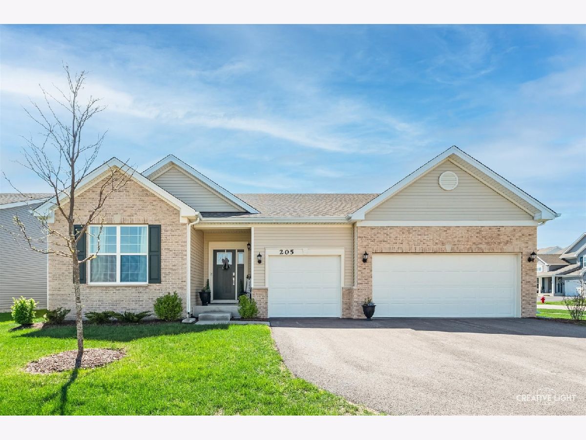  For Sale Elburn Illinois, 205 Bowers Street