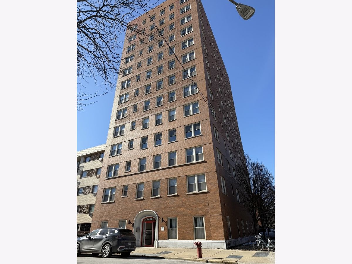  For Sale Chicago Illinois, 5400 Harper Avenue