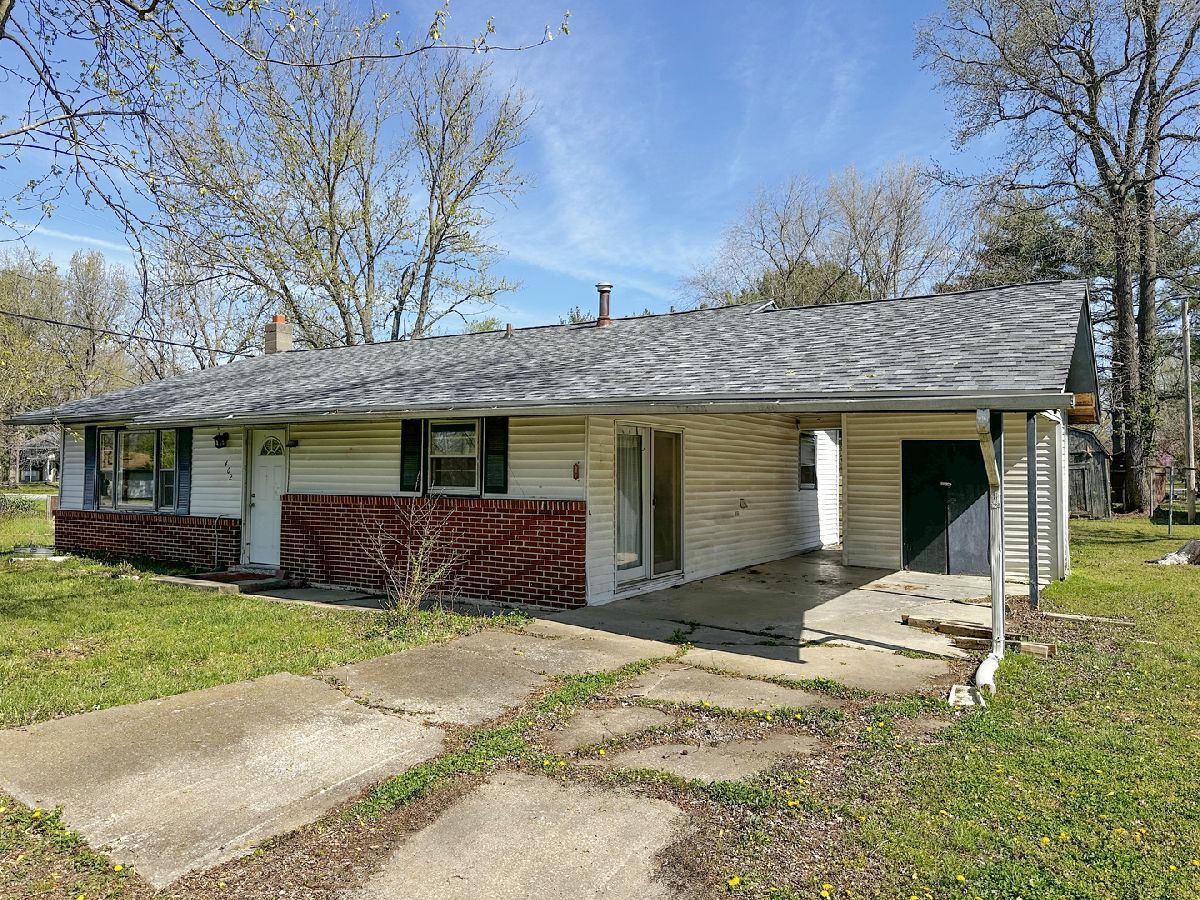  For Sale Desoto Illinois, 402 Logan Street