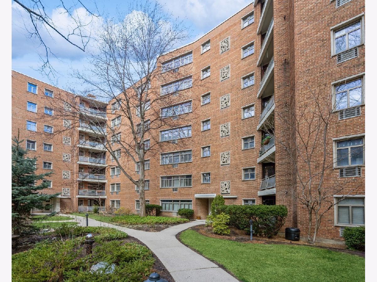 Condominiums For Sale Sherman Gardens Evanston Illinois, 1864 Sherman Avenue