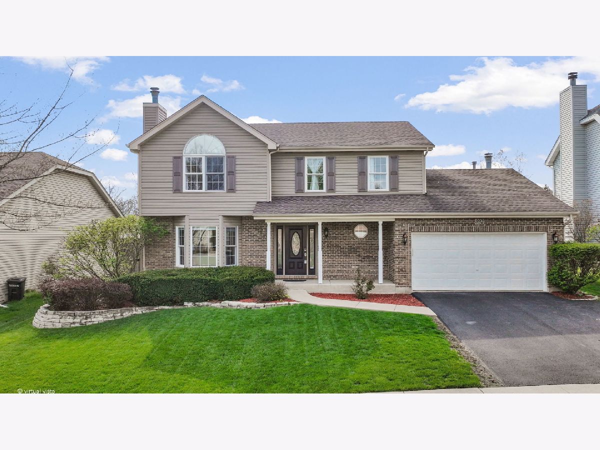  For Sale Carol Stream Illinois, 892 Somerset Drive