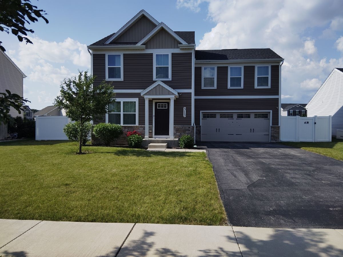  For Sale Joliet Illinois, 313 Pheasant Run Road