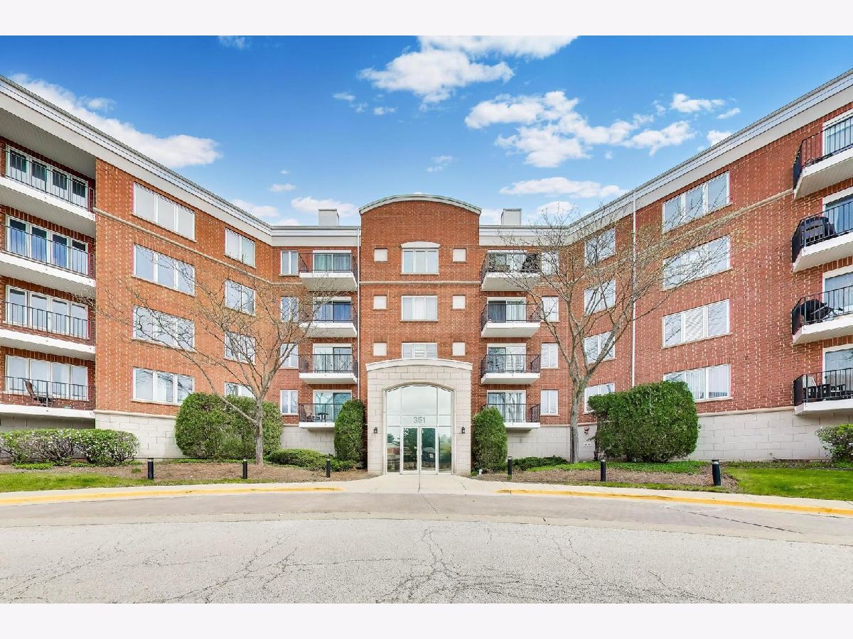  For Sale Buffalo Grove Illinois, 351 Town Place Circle