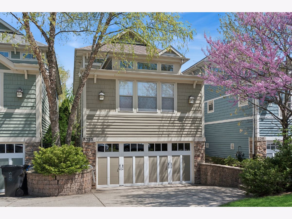 Homes For Sale River Residences Chicago Illinois, 5725 Jersey Avenue