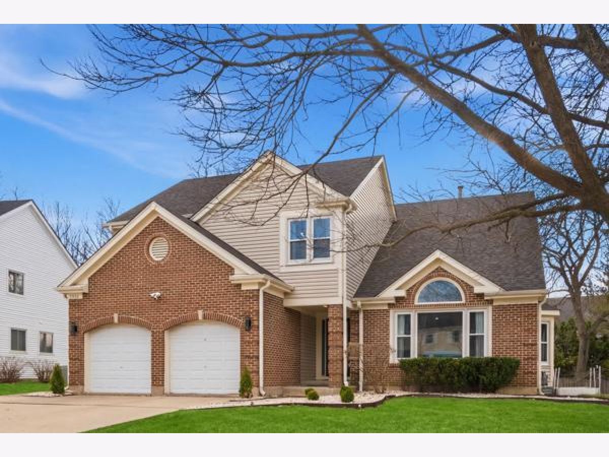 Townhomes & Condos & Homes For Sale Woodlands Of Fiore Buffalo Grove Illinois, 2936 Sandalwood Road