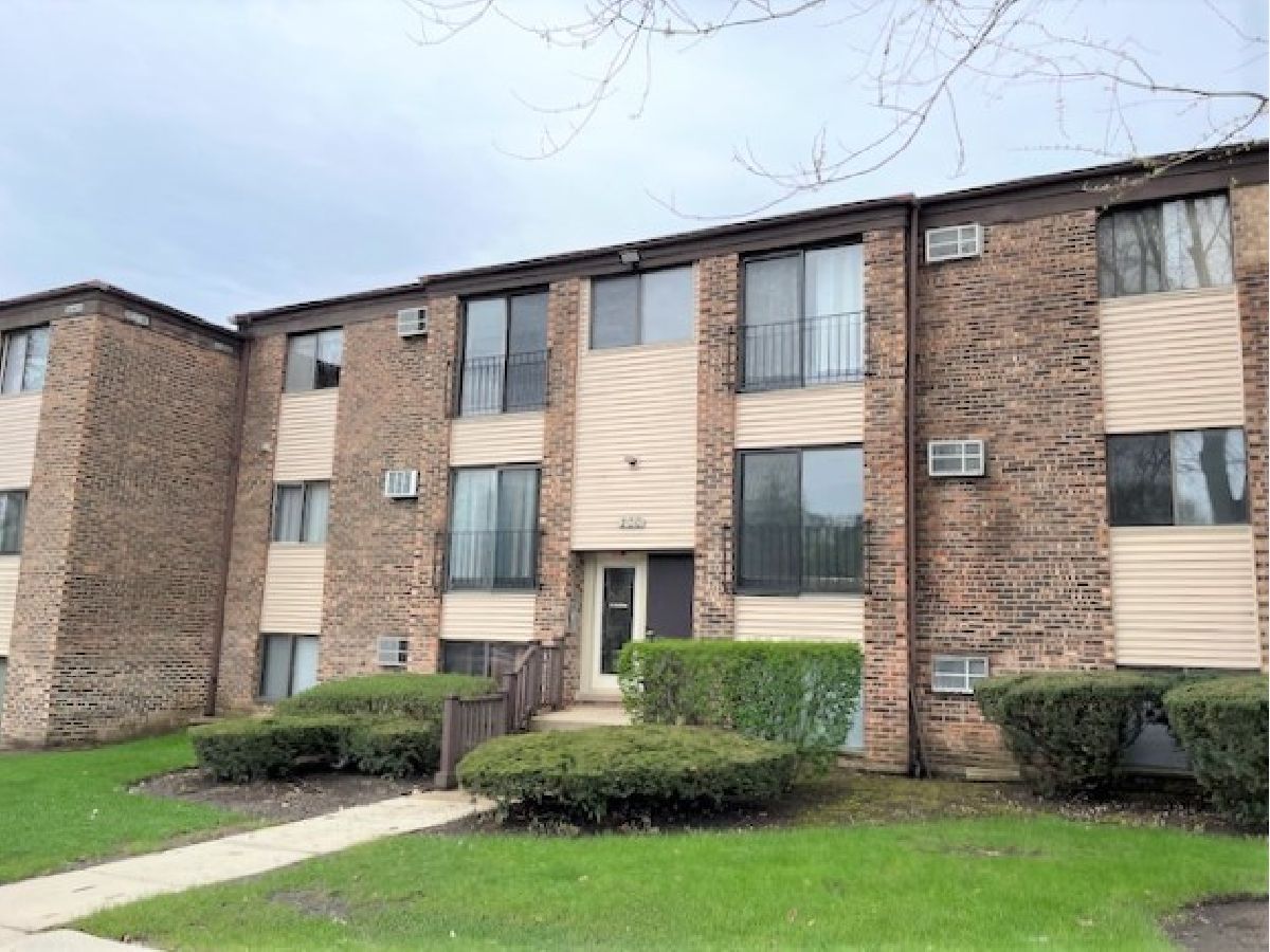  For Sale Glendale Heights Illinois, 200 Dunteman Drive