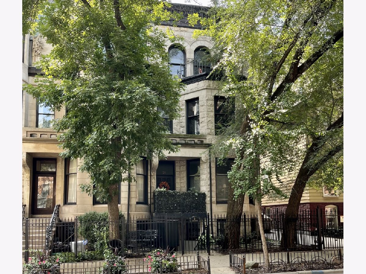  For Rent Chicago Illinois, 21 Division