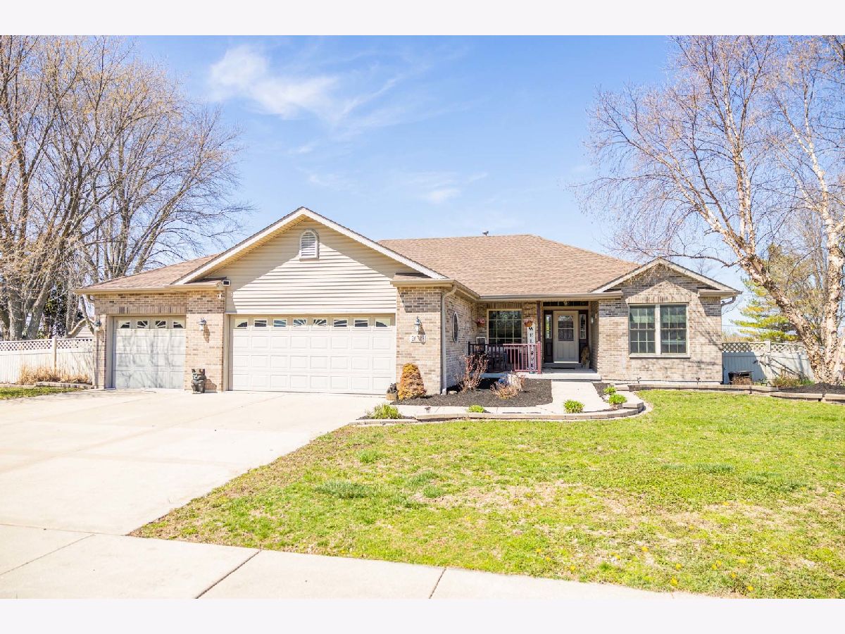  For Sale Channahon Illinois, 26708 Megan Drive