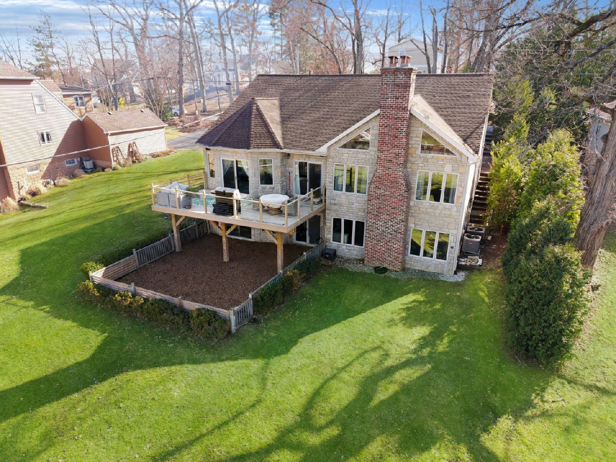  For Sale Mundelein Illinois, 26811 Oakdale Lane