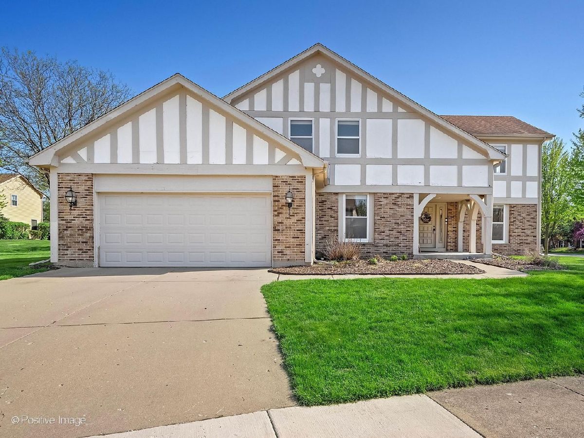  For Sale Bloomingdale Illinois, 340 Whitehall Terrace