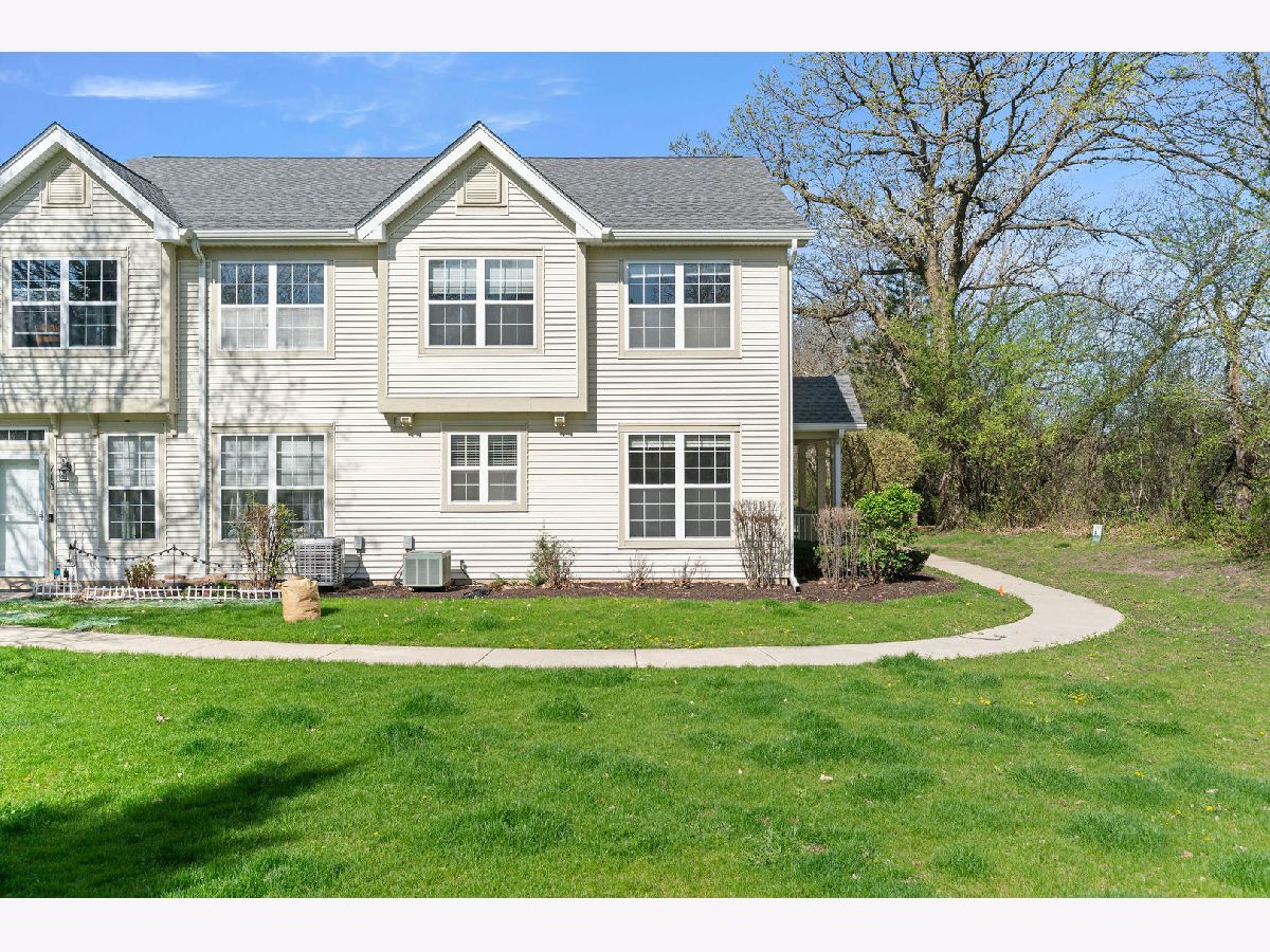  For Rent Lakemoor Illinois, 712 Morris