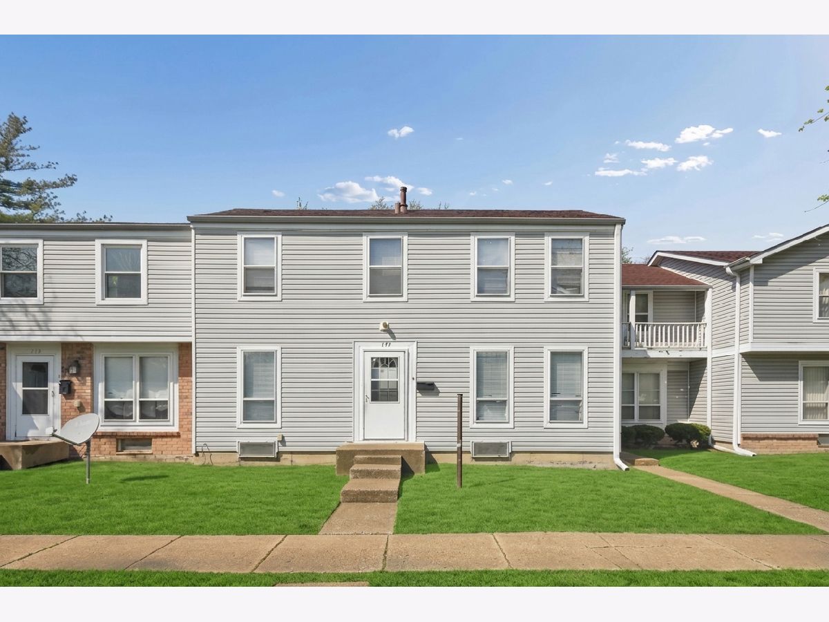  For Sale Country Club Hills Illinois, 173 Williamsburg Road